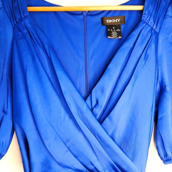DKNY - faux-wrap dress - puff sleeves - tie waist - blue - Size 8 - NWOT - Picture 4 of 7